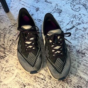 Nike/ defect Air Zoom Winflo 6 black vivid purple women’s